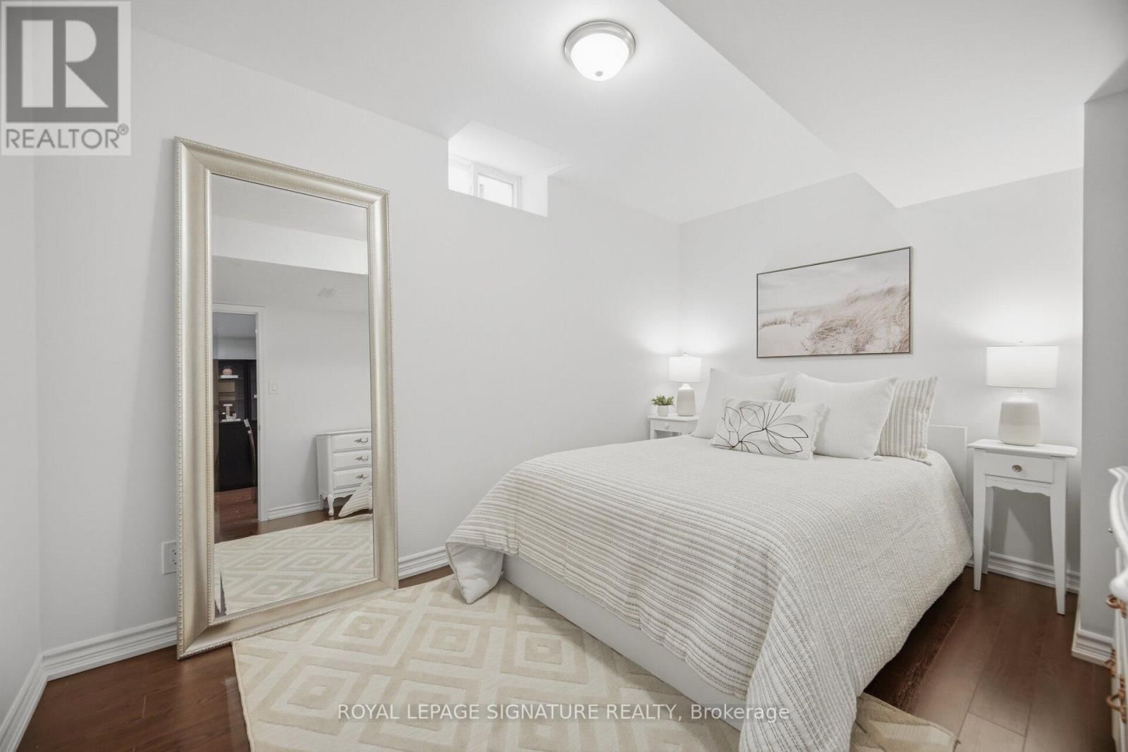 2386 STONE GLEN CRESCENT Image 40