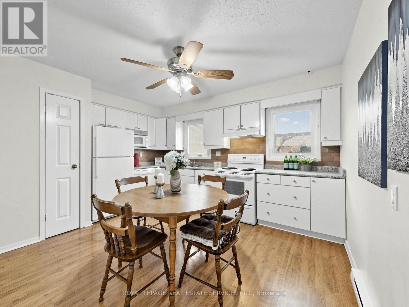 21 - 530 FALGARWOOD DRIVE Image 15