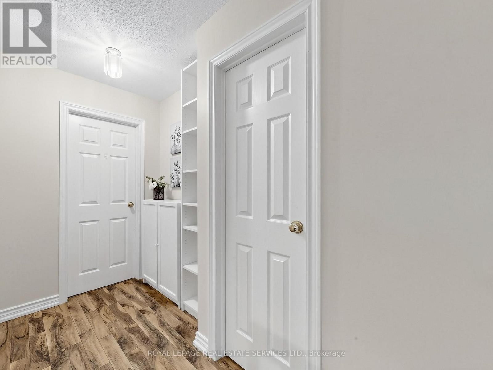 21 - 530 FALGARWOOD DRIVE Image 19