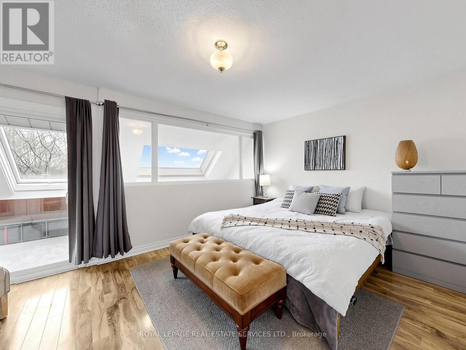 21 - 530 FALGARWOOD DRIVE Image 20