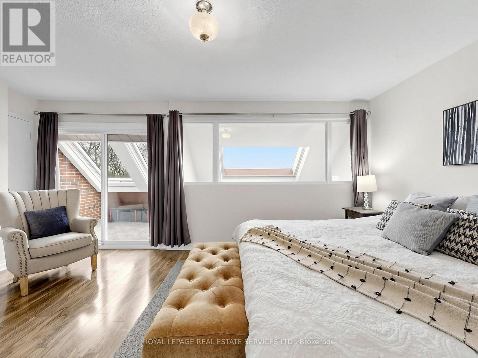 21 - 530 FALGARWOOD DRIVE Image 21