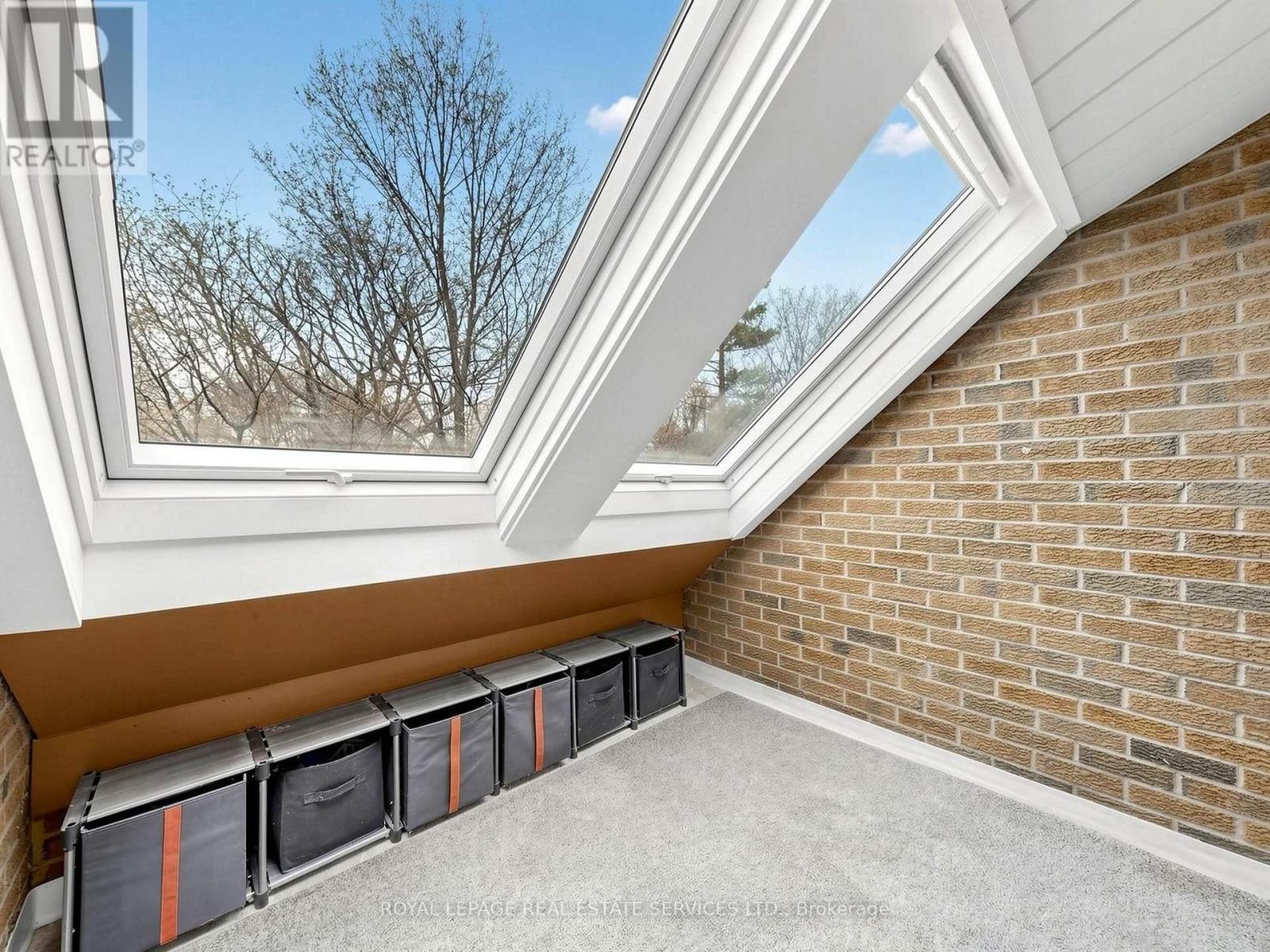 21 - 530 FALGARWOOD DRIVE Image 25