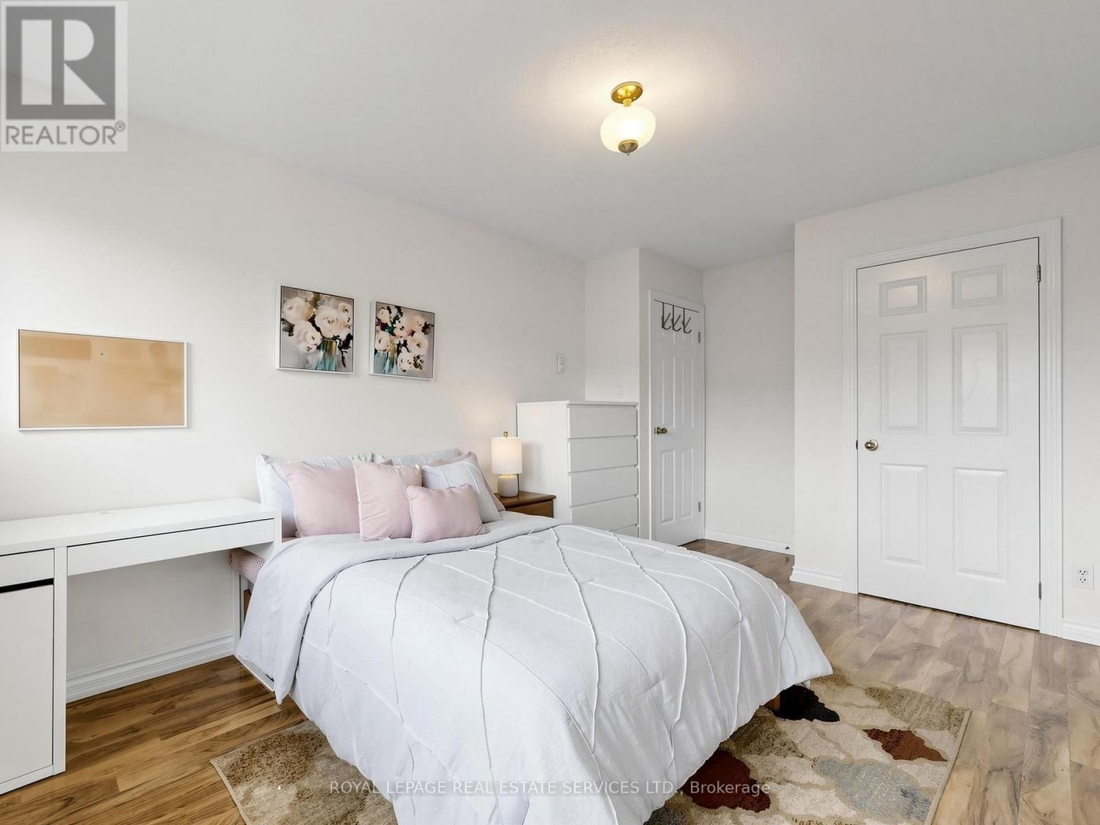 21 - 530 FALGARWOOD DRIVE Image 29