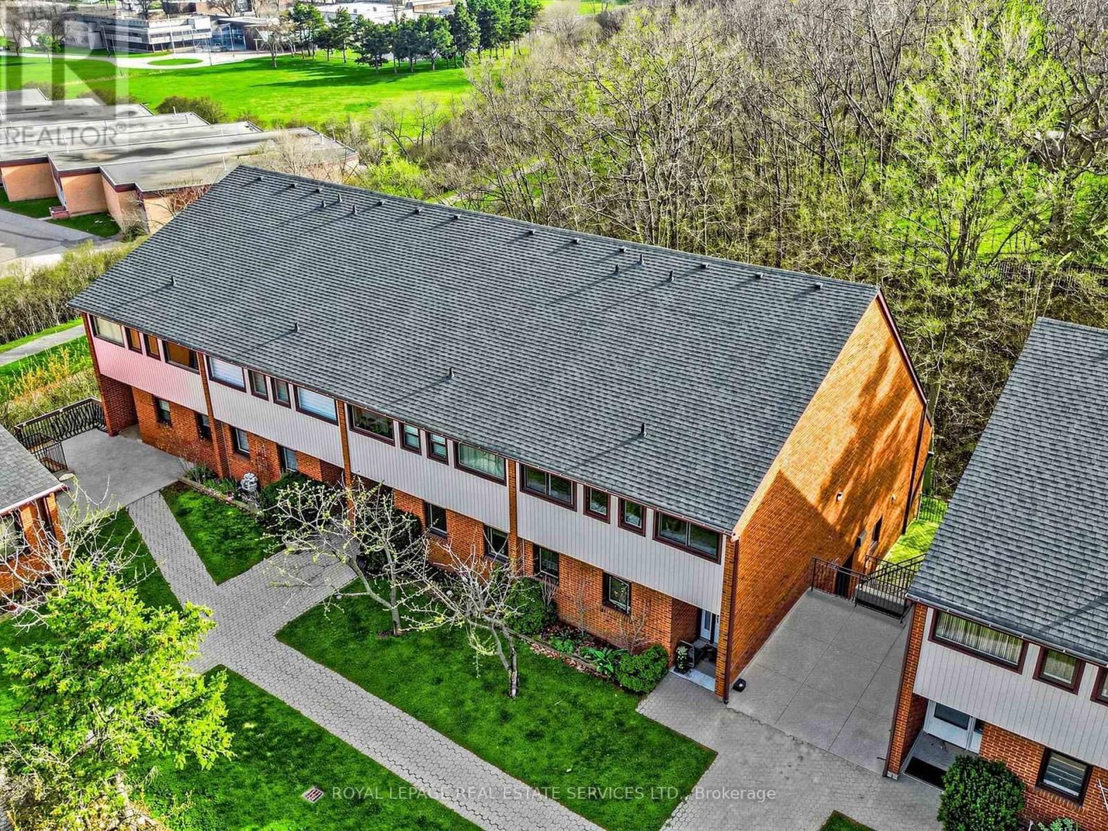 21 - 530 FALGARWOOD DRIVE Image 34