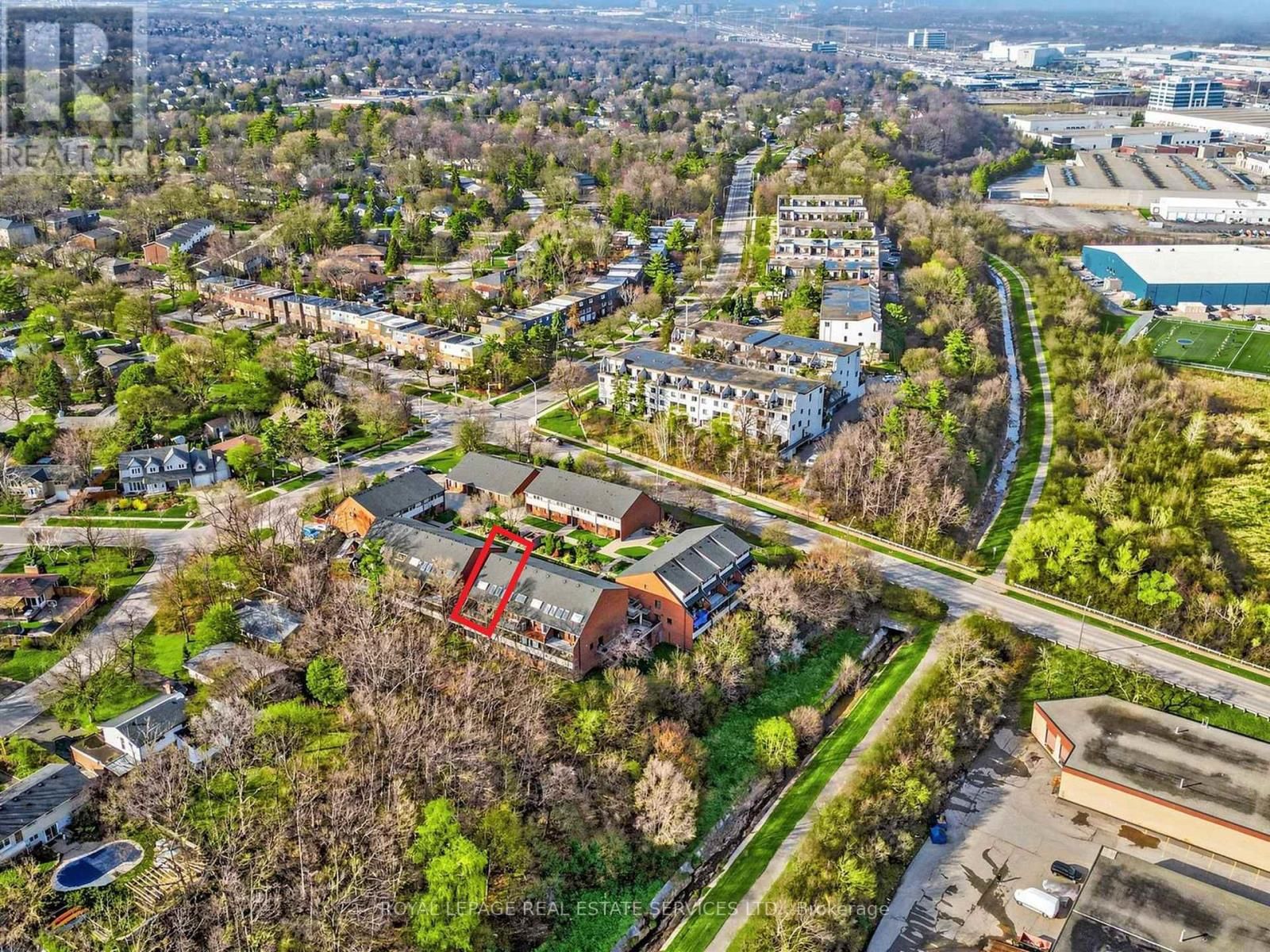 21 - 530 FALGARWOOD DRIVE Image 37