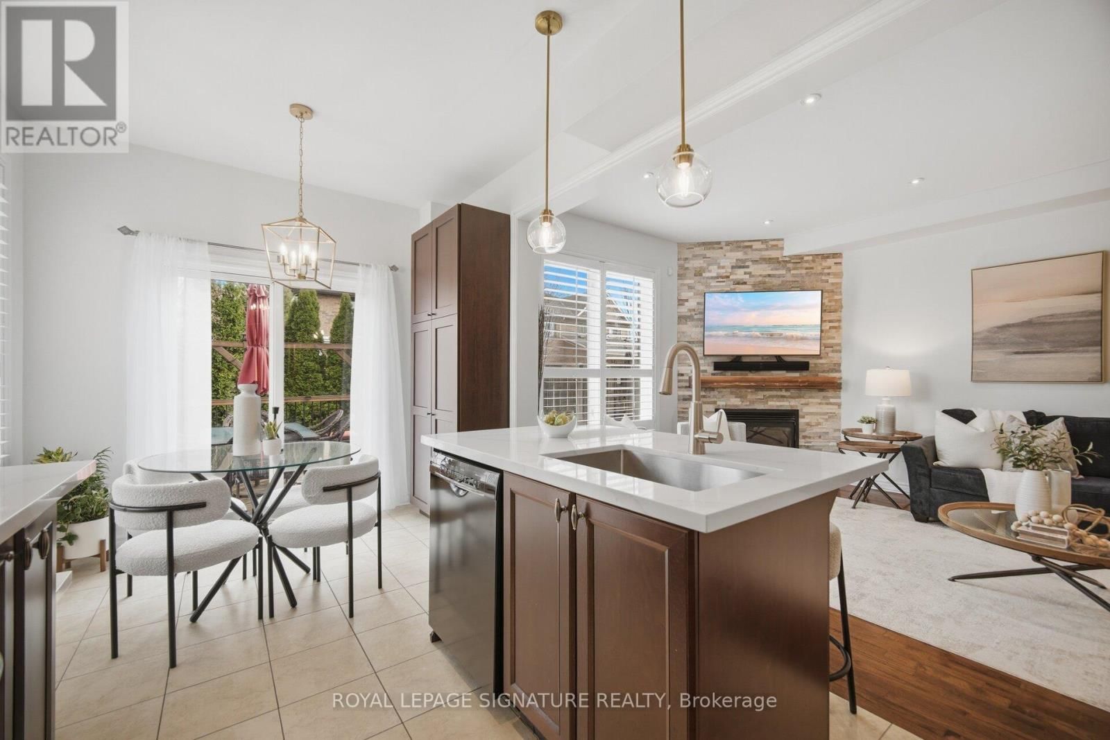 2386 STONE GLEN CRESCENT Image 15