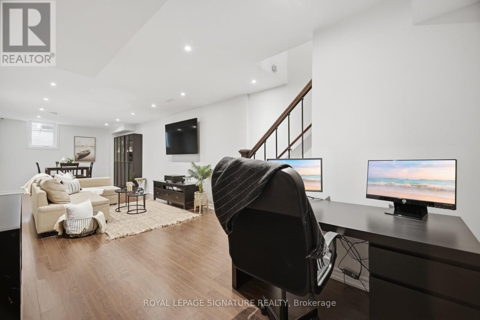 2386 STONE GLEN CRESCENT Image 34