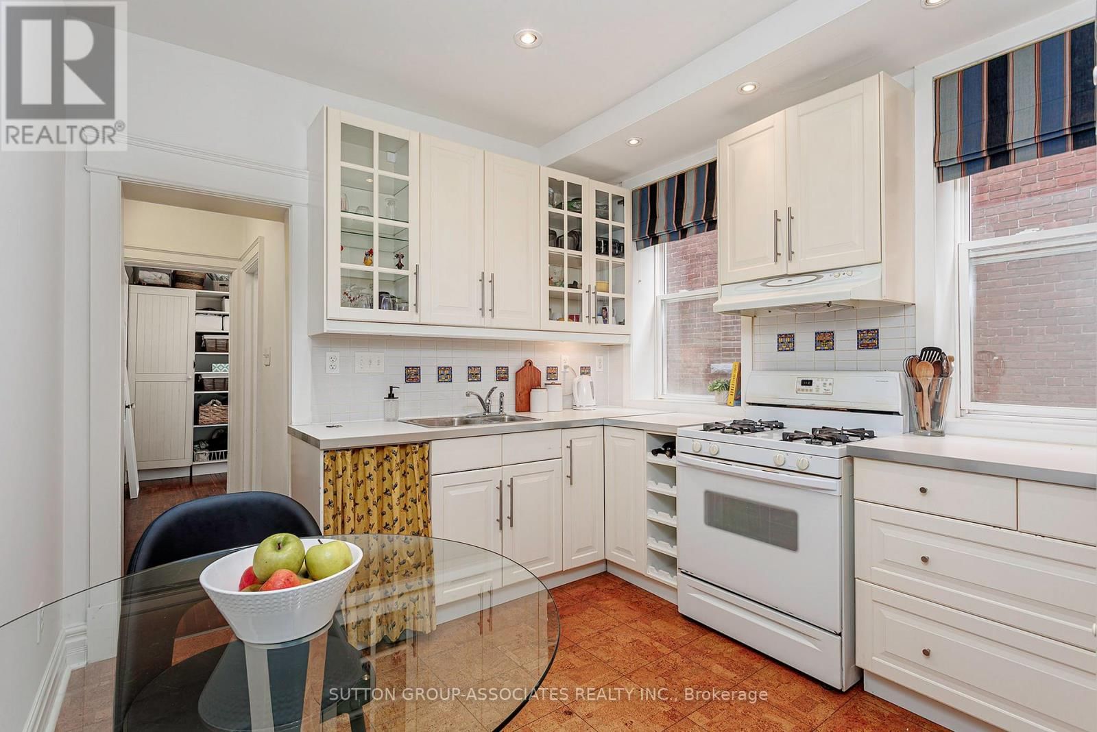 88 WESTMINSTER AVENUE Image 11