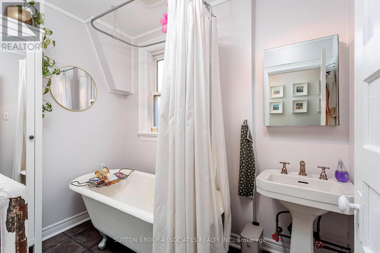 88 WESTMINSTER AVENUE Image 32