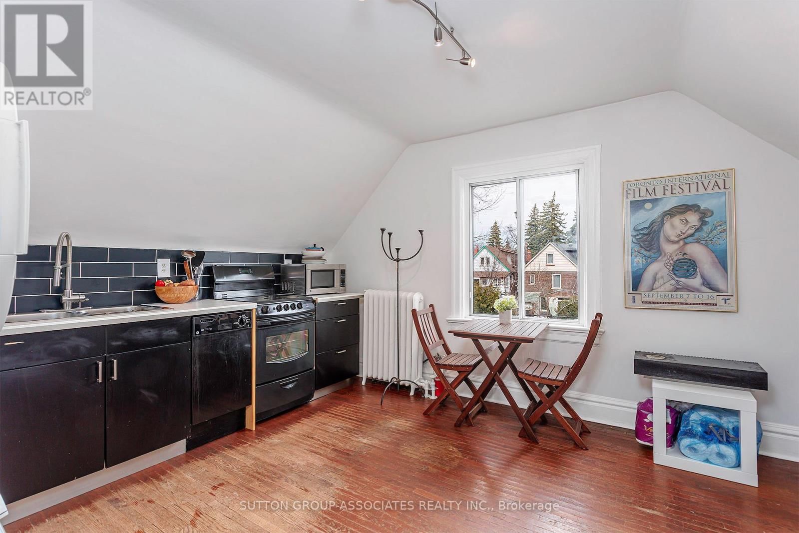 88 WESTMINSTER AVENUE Image 39