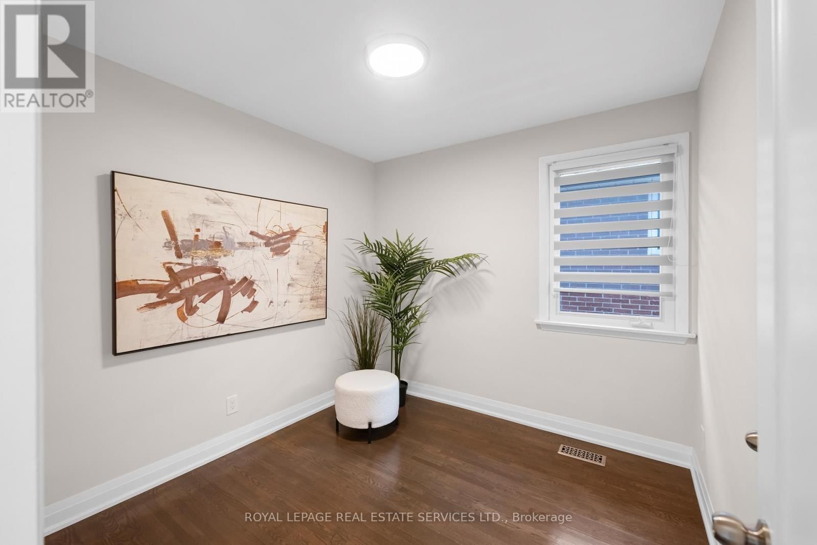 1038 ALEXANDRA AVENUE Image 26