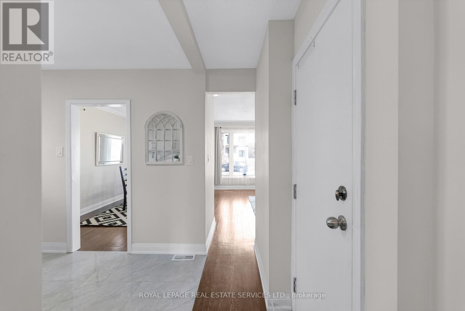 1038 ALEXANDRA AVENUE Image 4