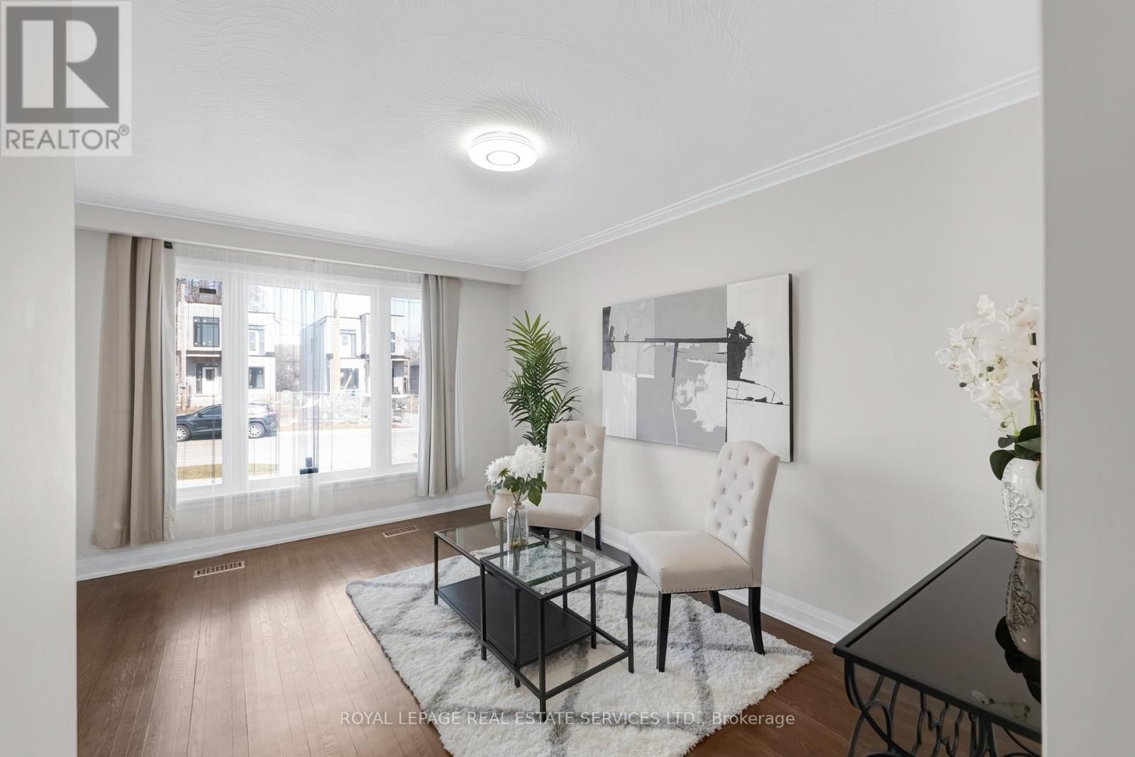 1038 ALEXANDRA AVENUE Image 5