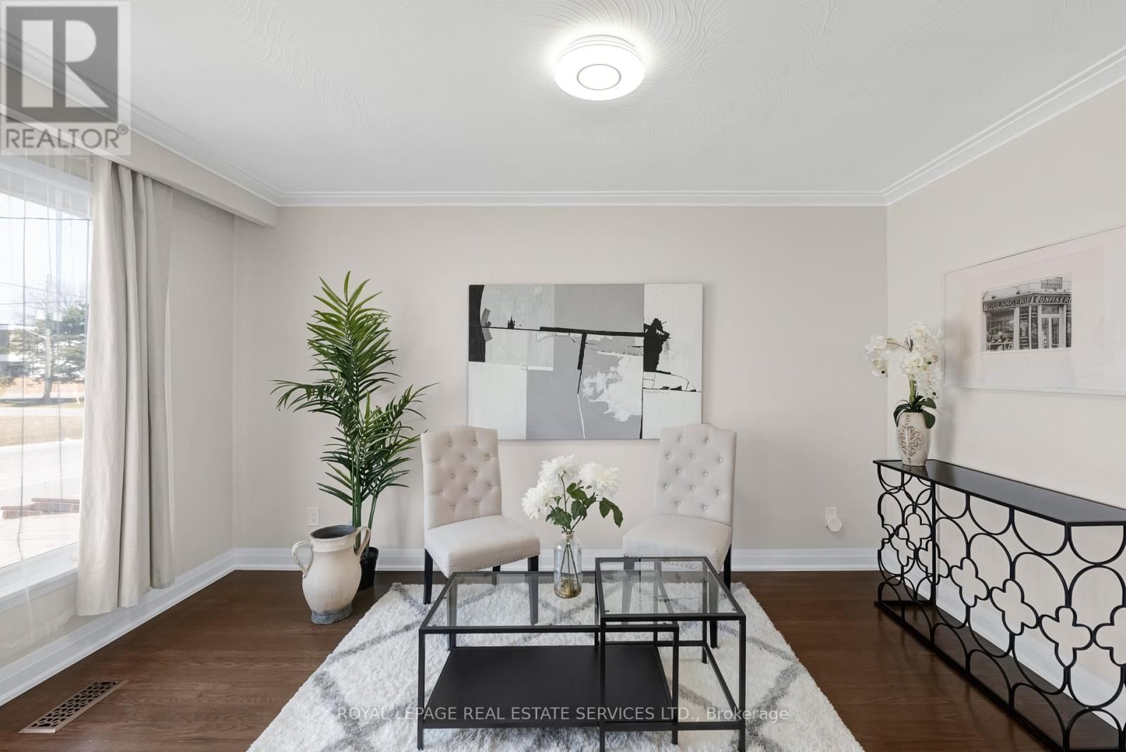 1038 ALEXANDRA AVENUE Image 6