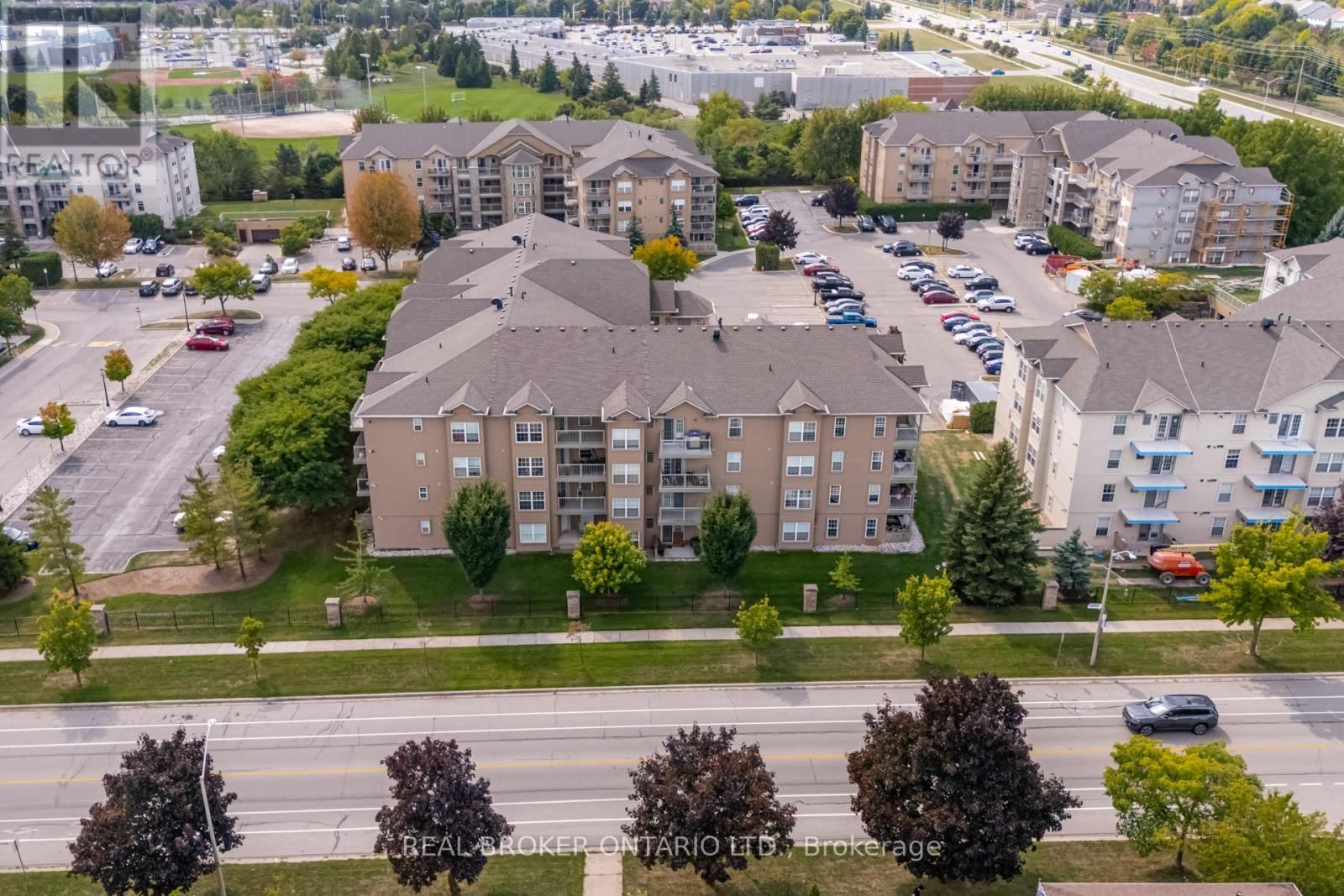 313 - 1460 BISHOPS GATE Image 20