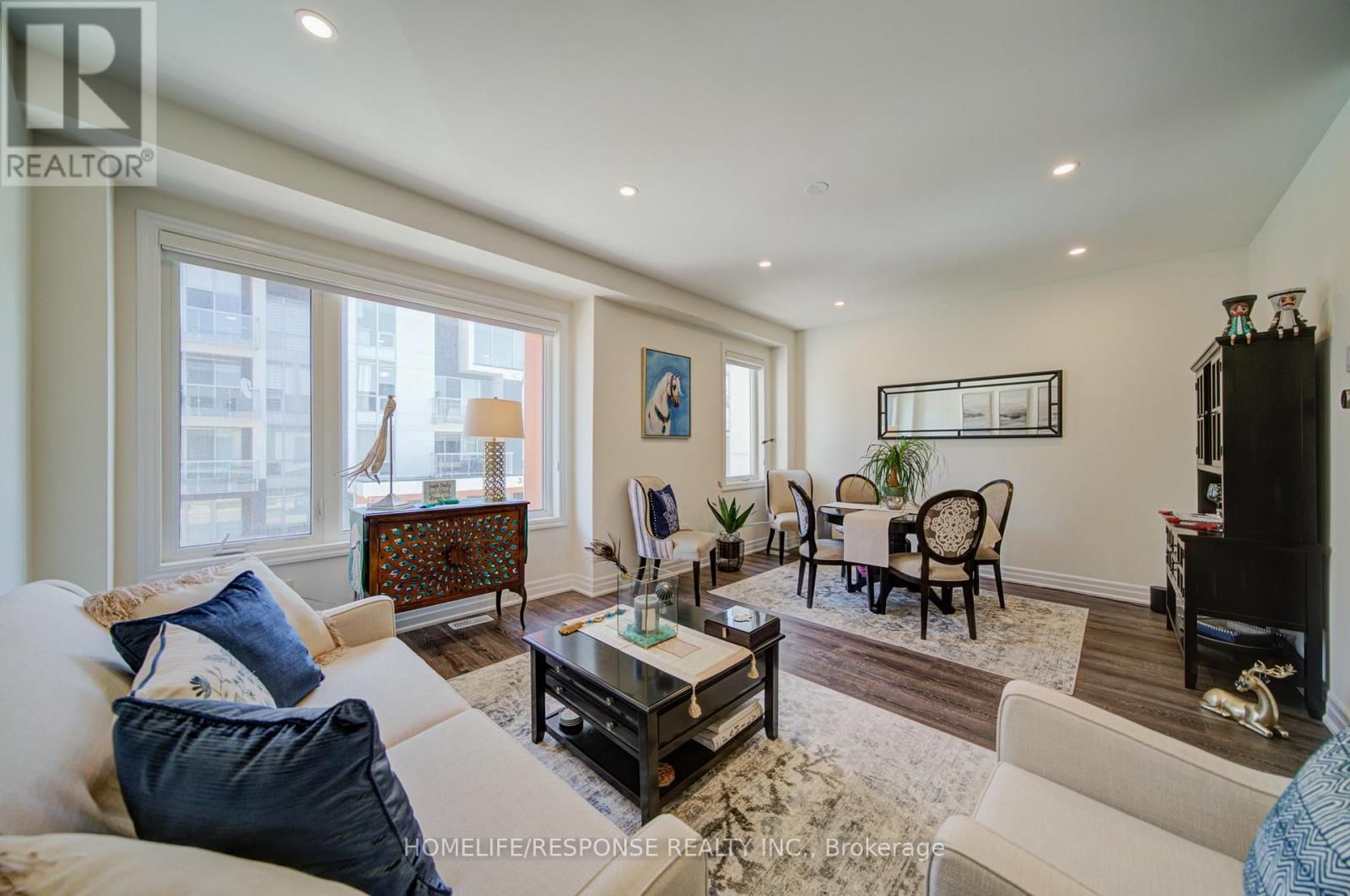 31 - 3023 CREEKSHORE COMMON Image 18