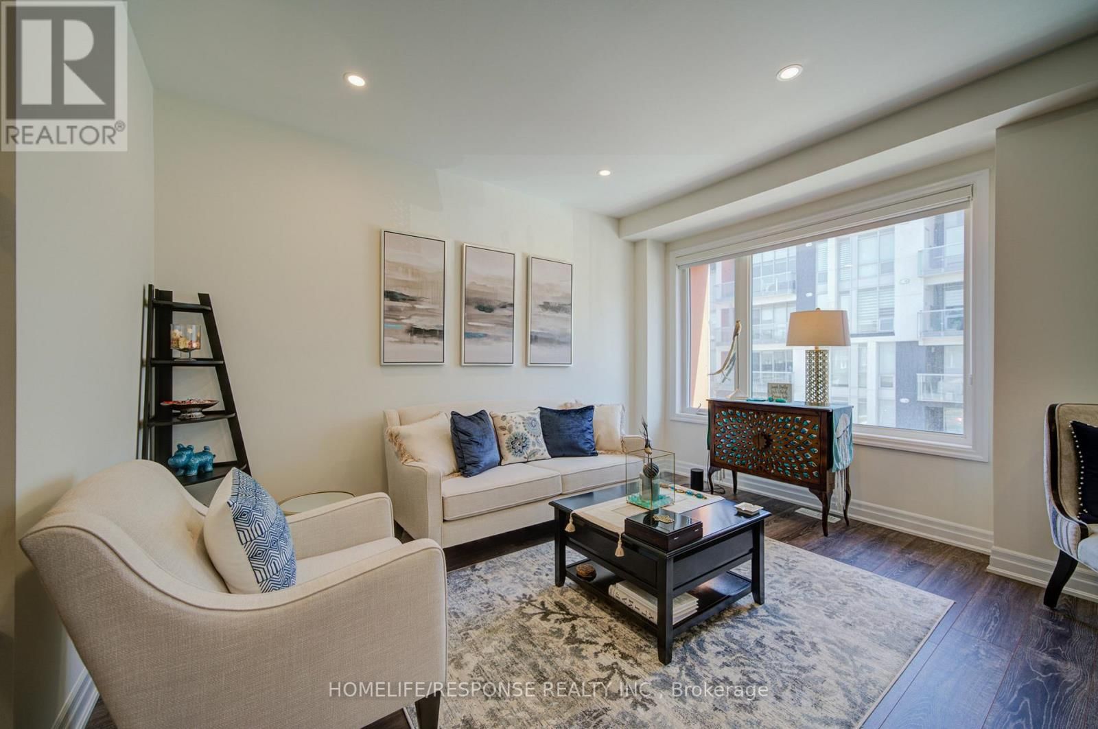 31 - 3023 CREEKSHORE COMMON Image 16