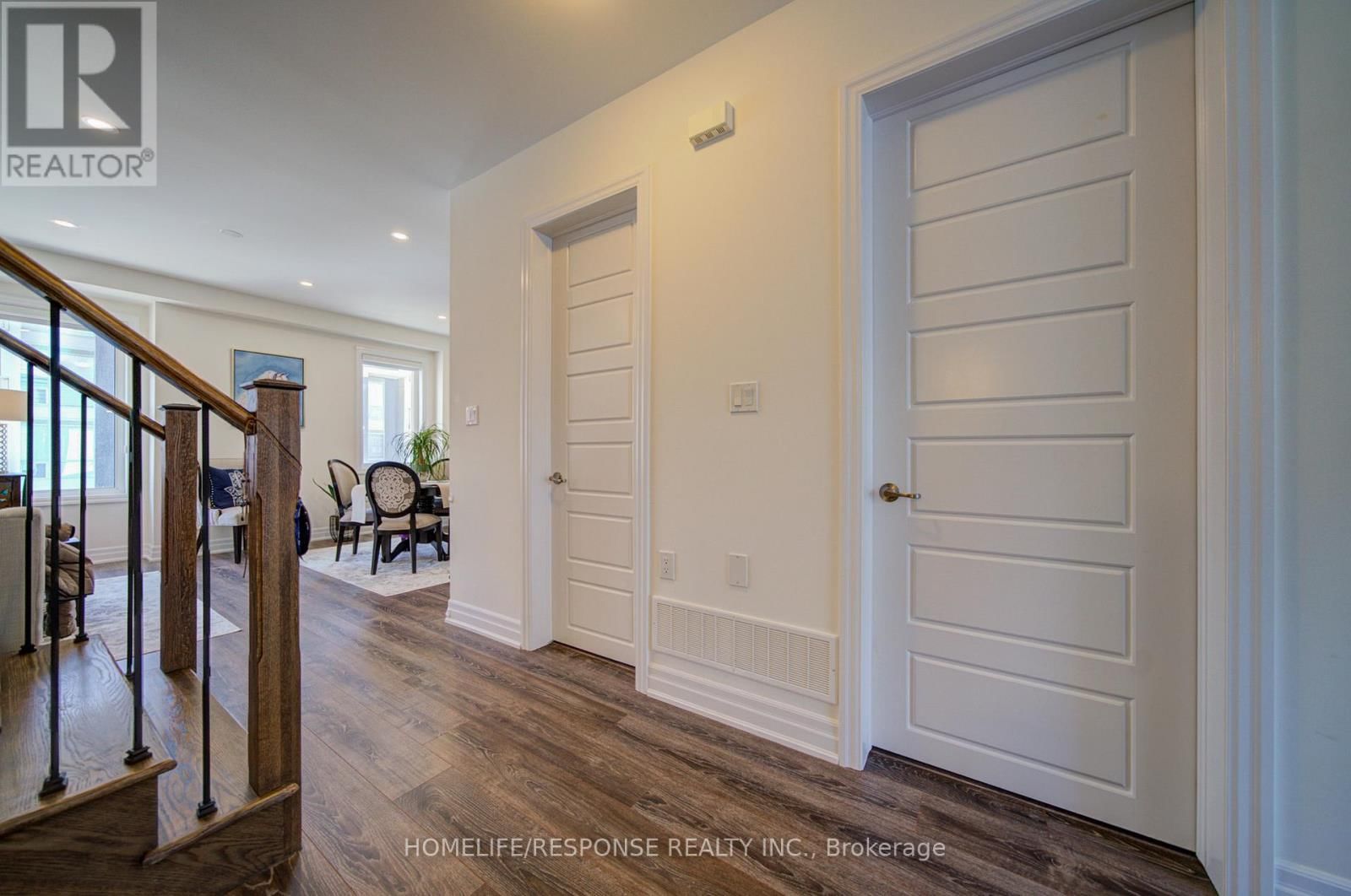 31 - 3023 CREEKSHORE COMMON Image 20