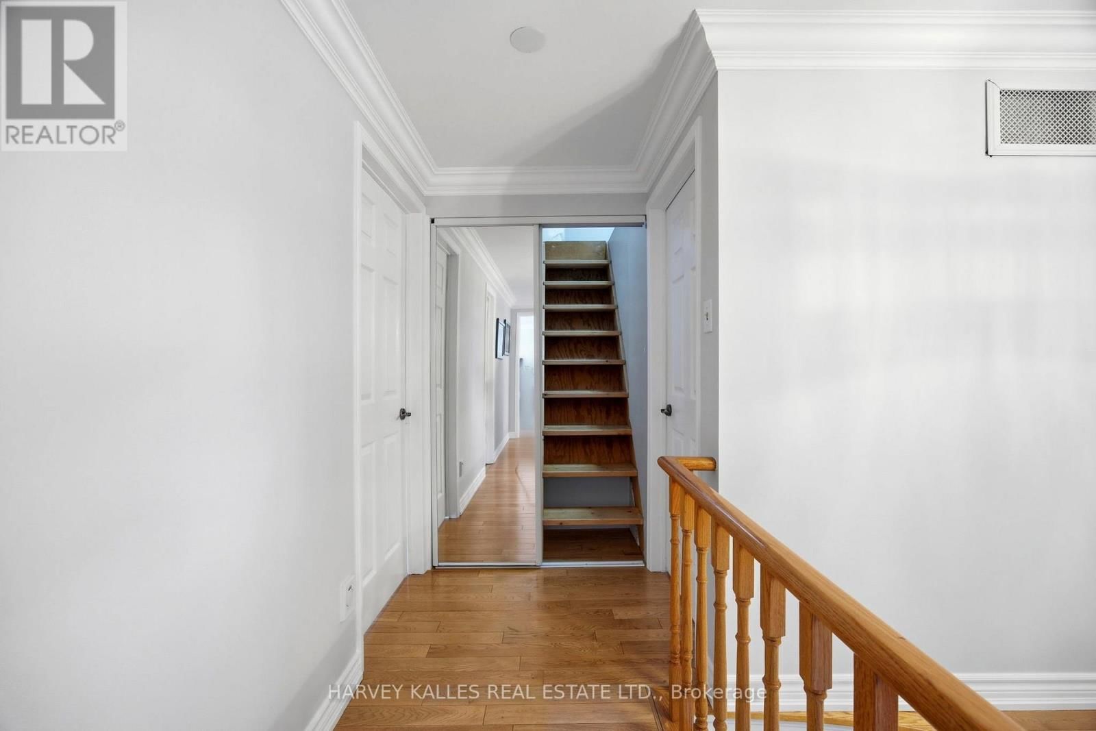 682 WILLOWBANK TRAIL Image 18