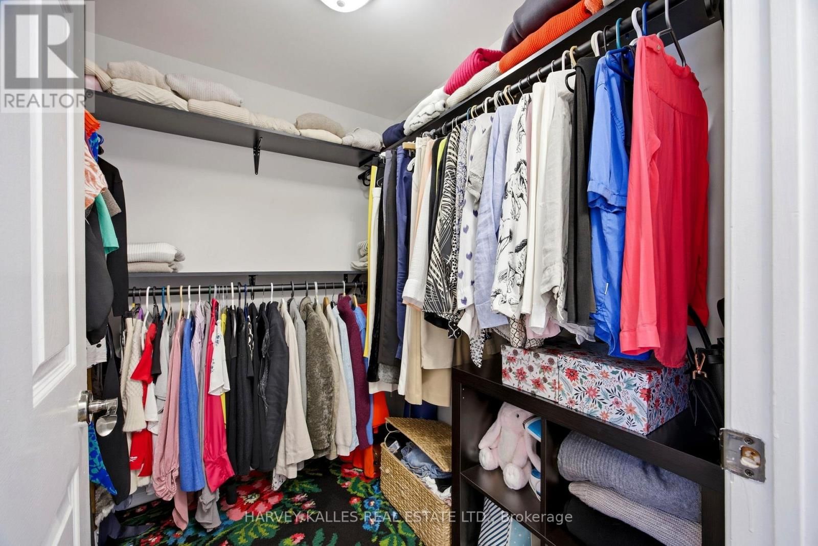 682 WILLOWBANK TRAIL Image 24