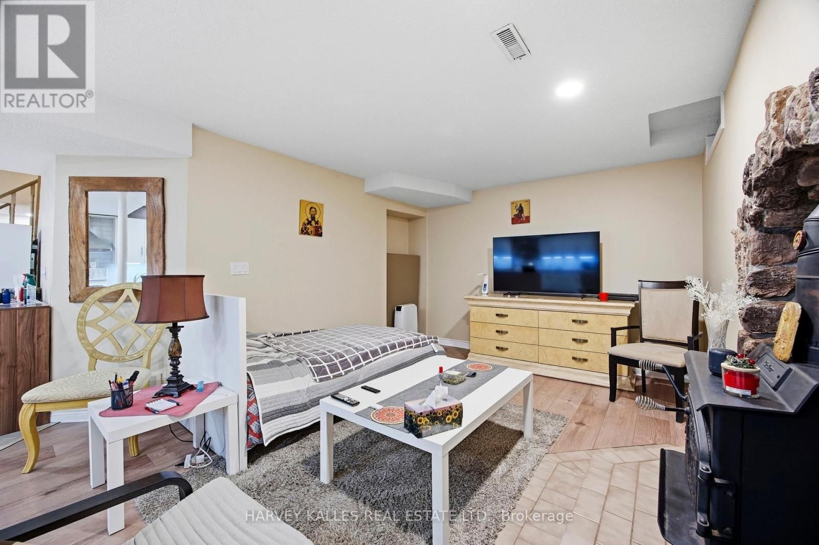 682 WILLOWBANK TRAIL Image 35