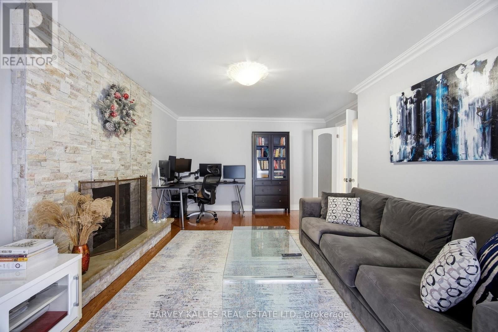 682 WILLOWBANK TRAIL Image 4