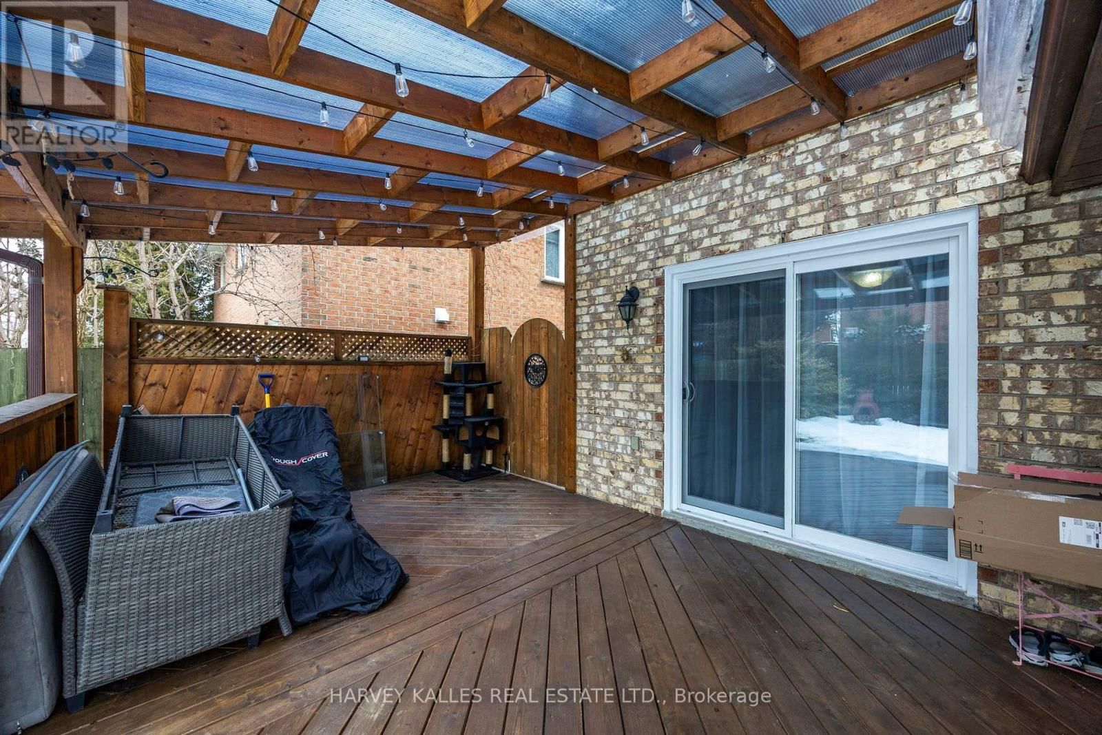 682 WILLOWBANK TRAIL Image 43