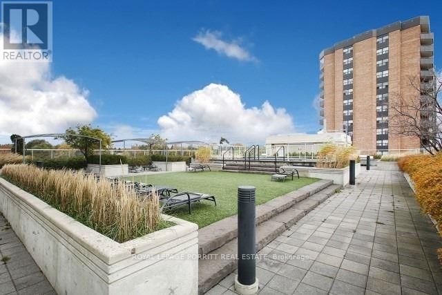 1109 - 3865 LAKE SHORE BOULEVARD WEST Image 16