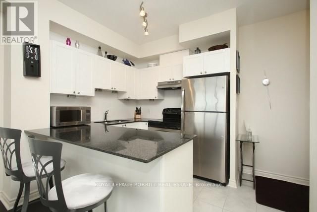 1109 - 3865 LAKE SHORE BOULEVARD WEST Image 3