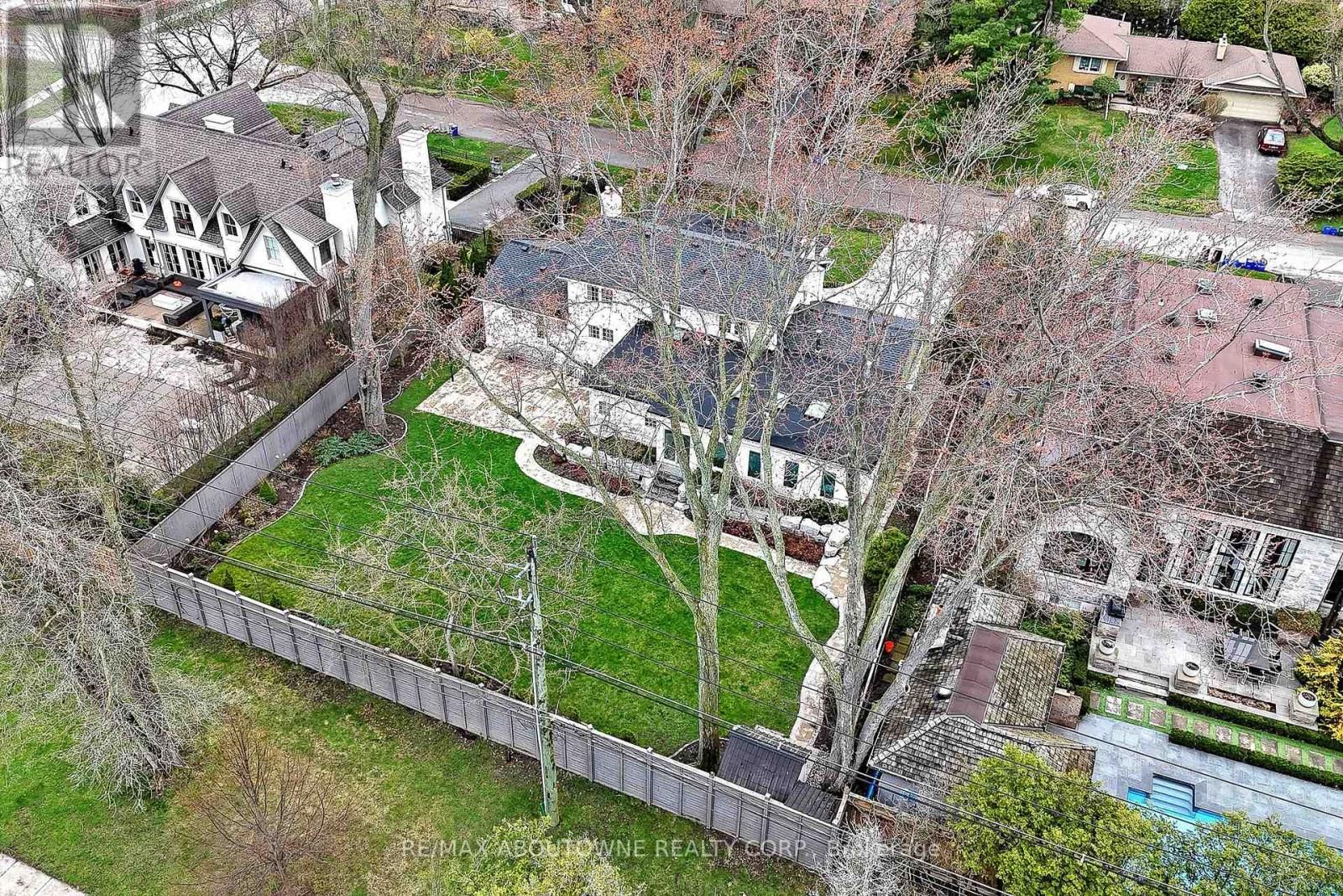 1316 CAMBRIDGE DRIVE Image 43