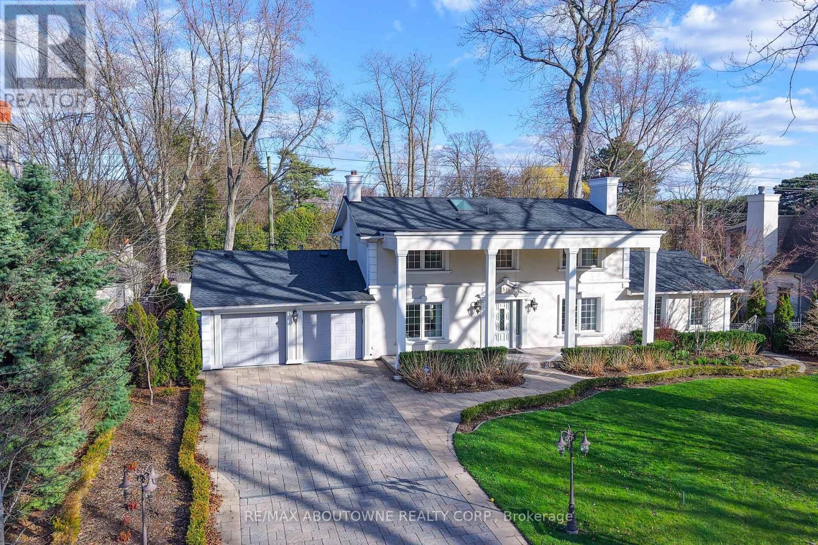 1316 CAMBRIDGE DRIVE Image 44