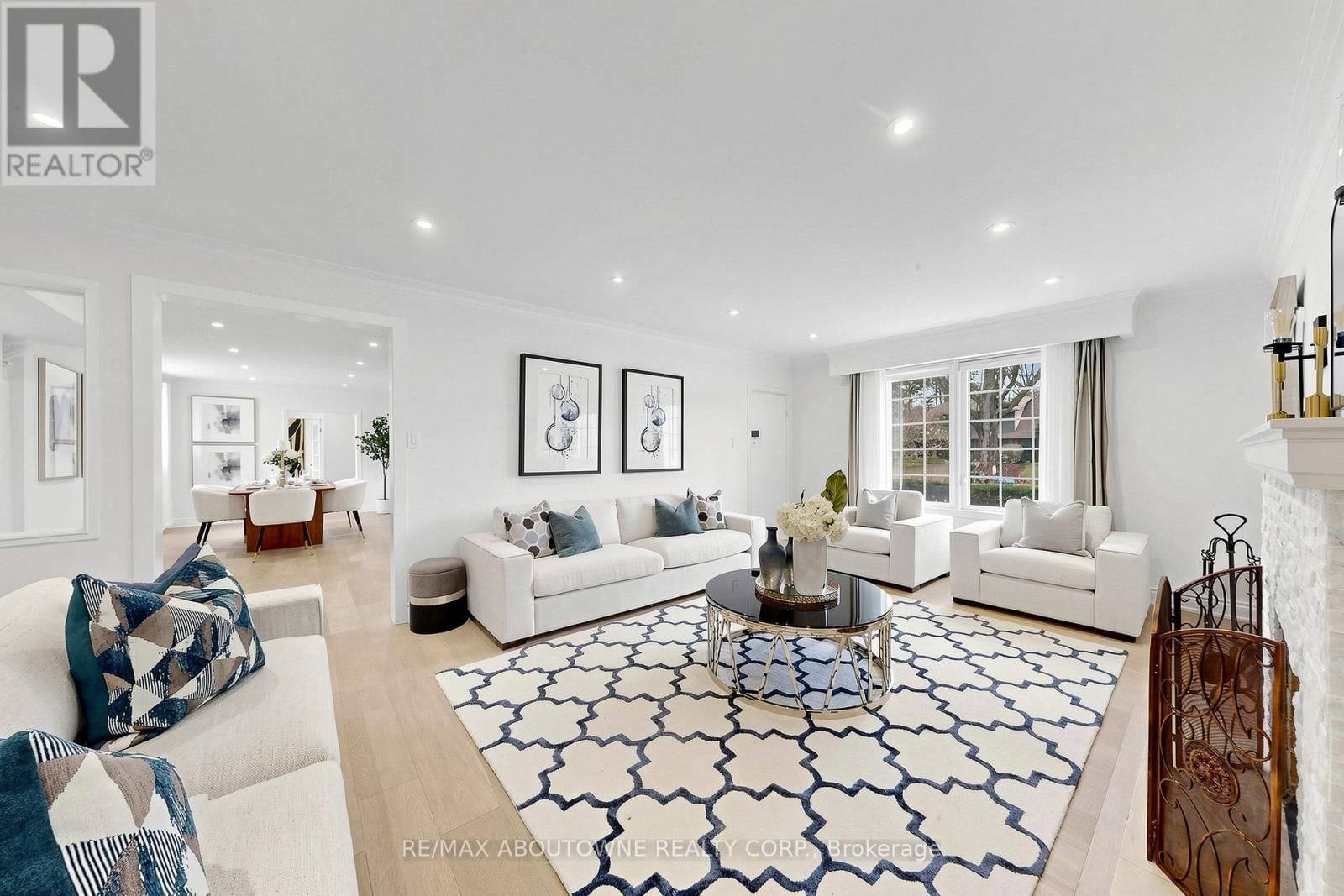 1316 CAMBRIDGE DRIVE Image 5