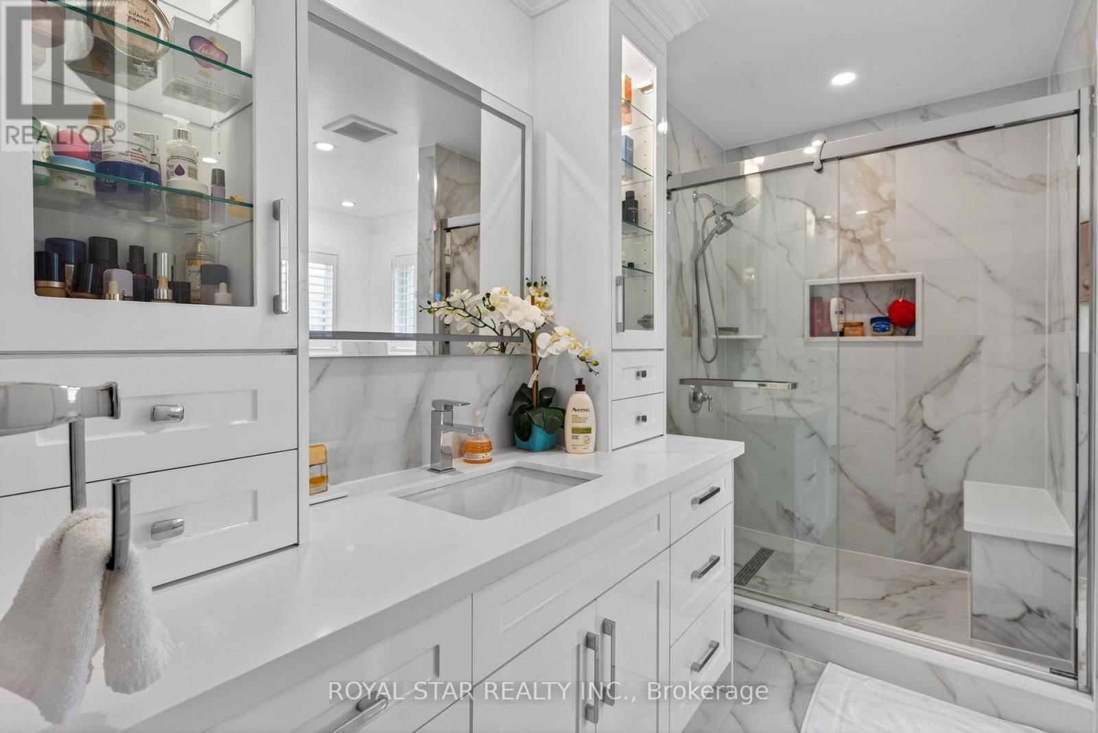 3841 EDGECLIFFE RUN Image 23