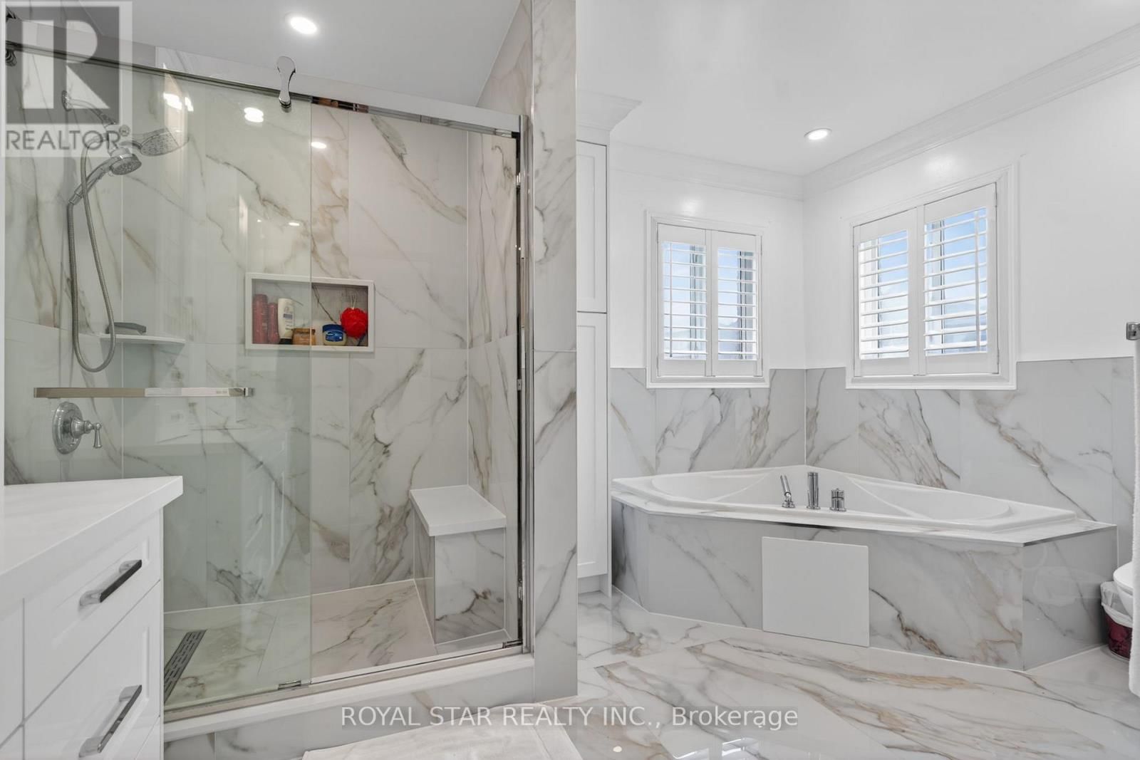 3841 EDGECLIFFE RUN Image 24