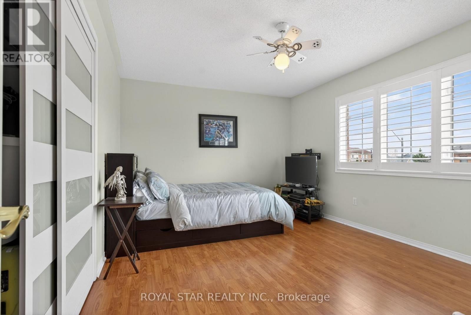 3841 EDGECLIFFE RUN Image 26