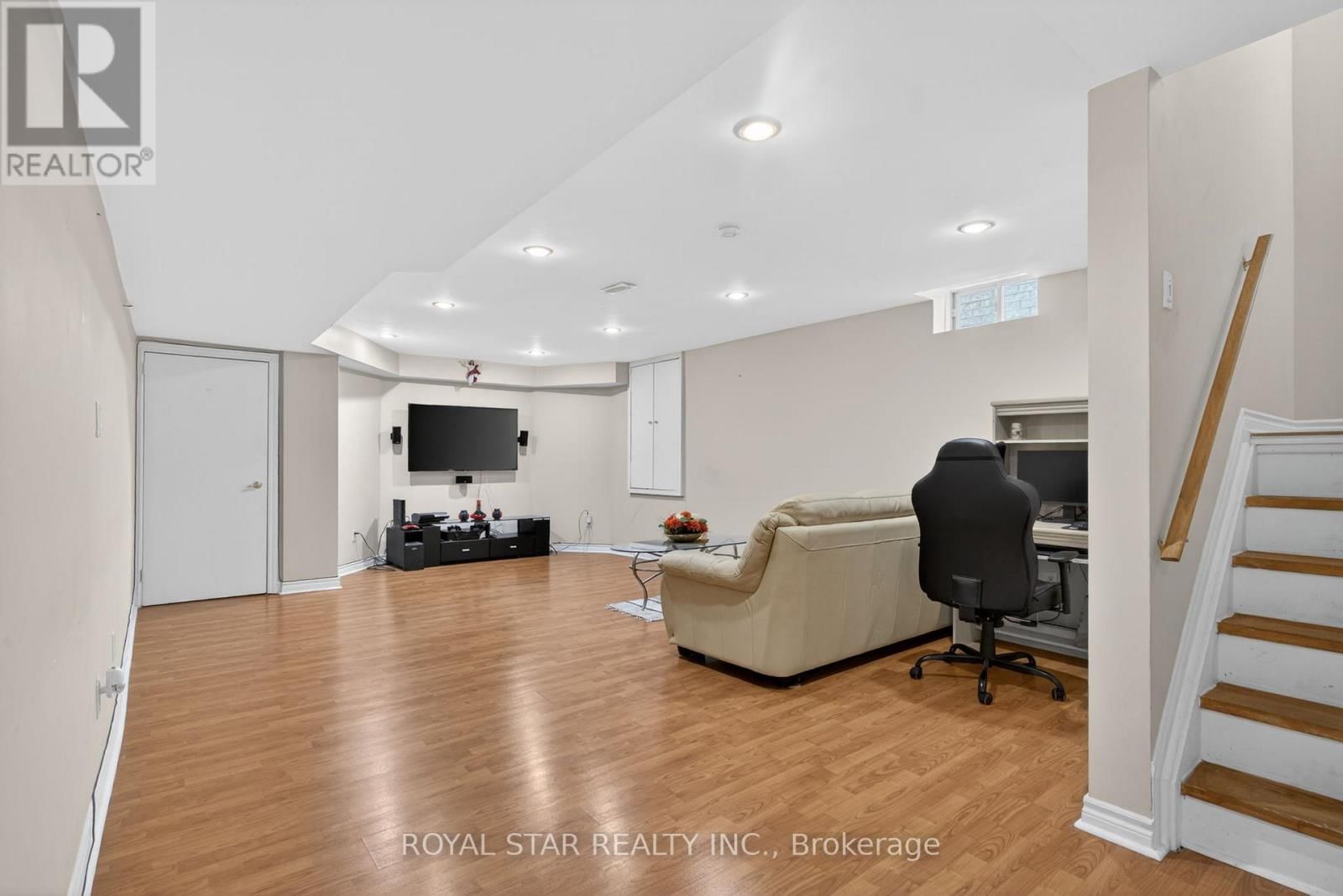 3841 EDGECLIFFE RUN Image 35