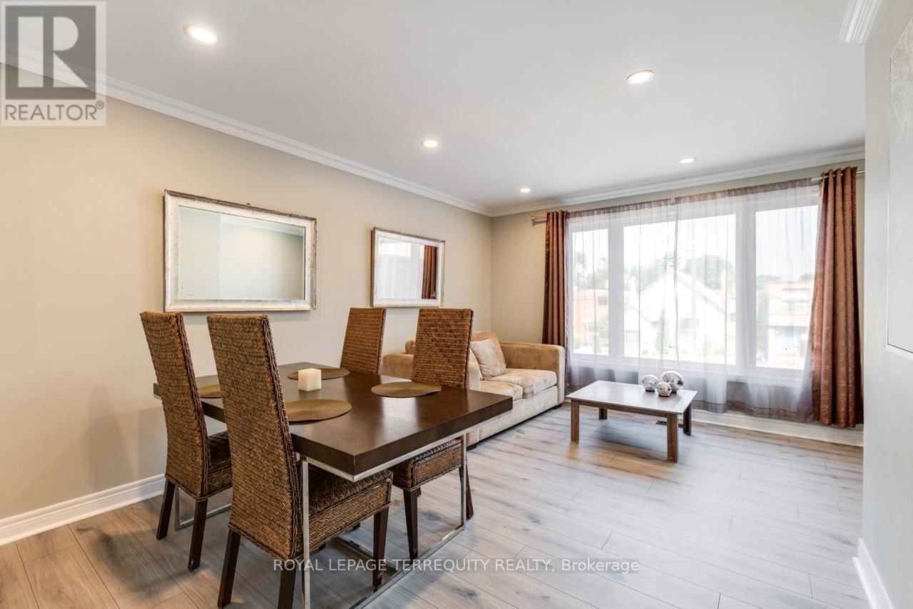 Upper - 26A SCARLETT ROAD Image 4