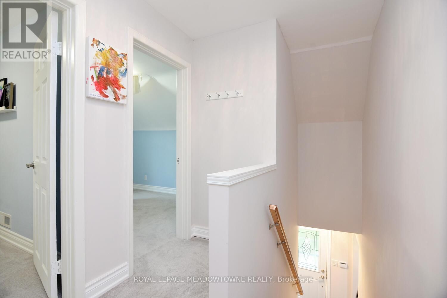 825 NORTH SERVICE ROAD Image 22