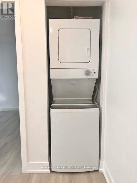 2 - 1982 EGLINTON AVENUE WEST Image 6