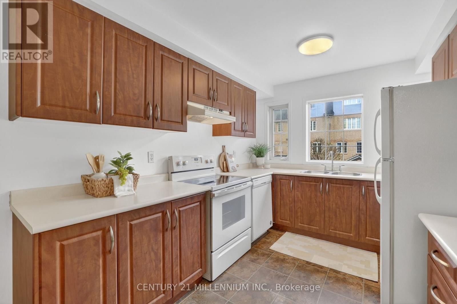 97 - 97 SPADINA ROAD Image 10