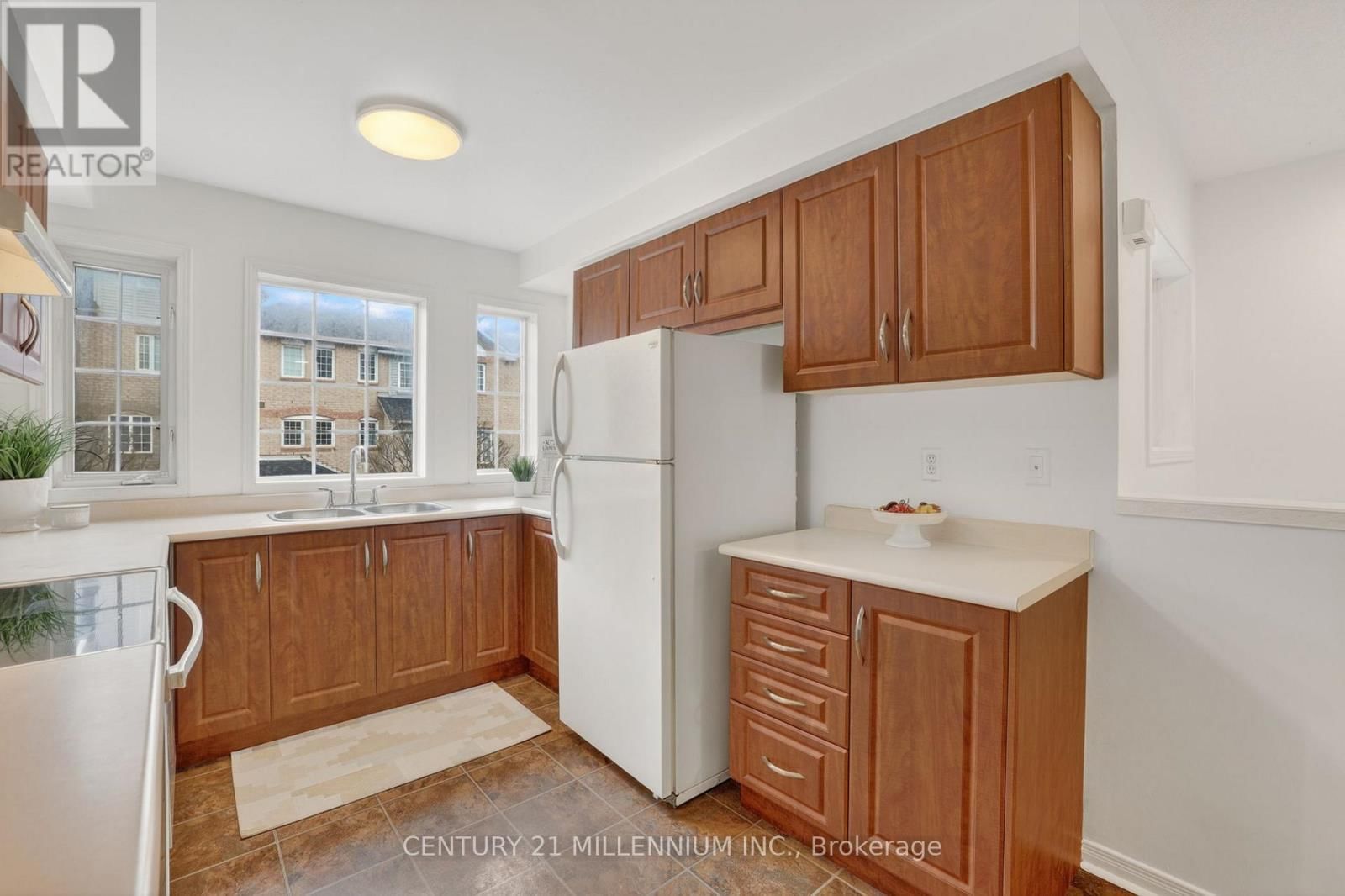 97 - 97 SPADINA ROAD Image 12