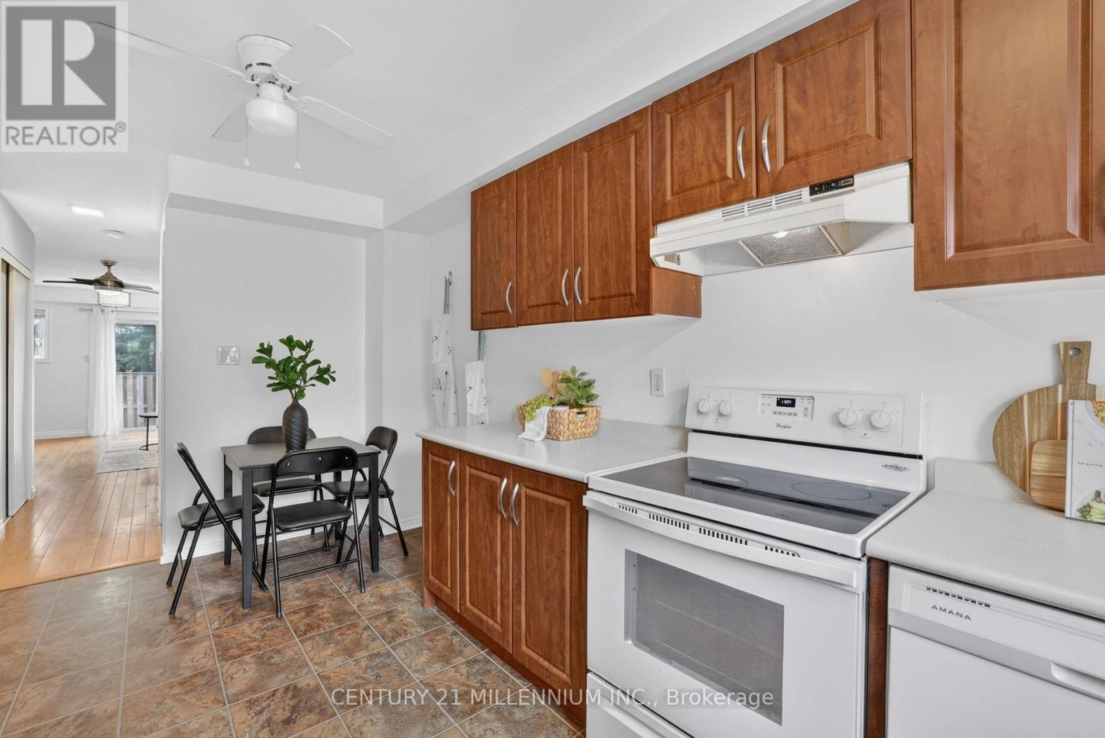 97 - 97 SPADINA ROAD Image 13