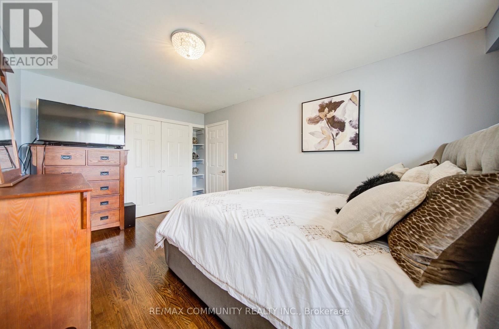 37 VODDEN COURT Image 38