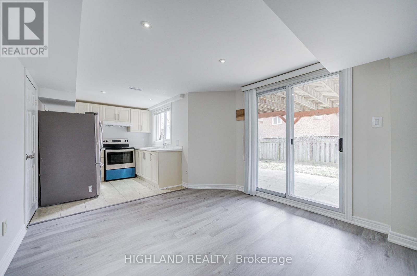 4802 WILD ROSE STREET Image 25