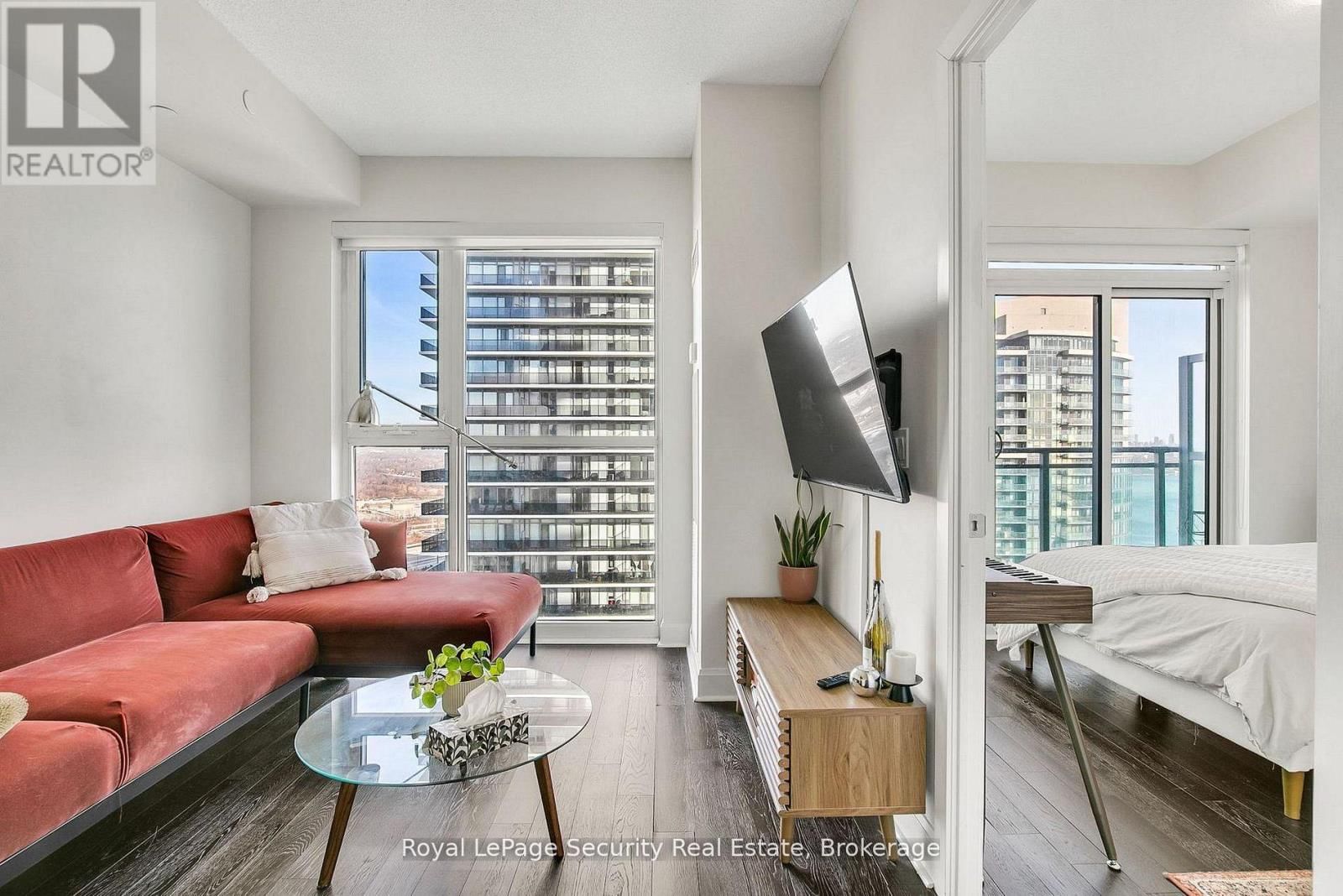 3206 - 33 SHORE BREEZE DRIVE Image 15