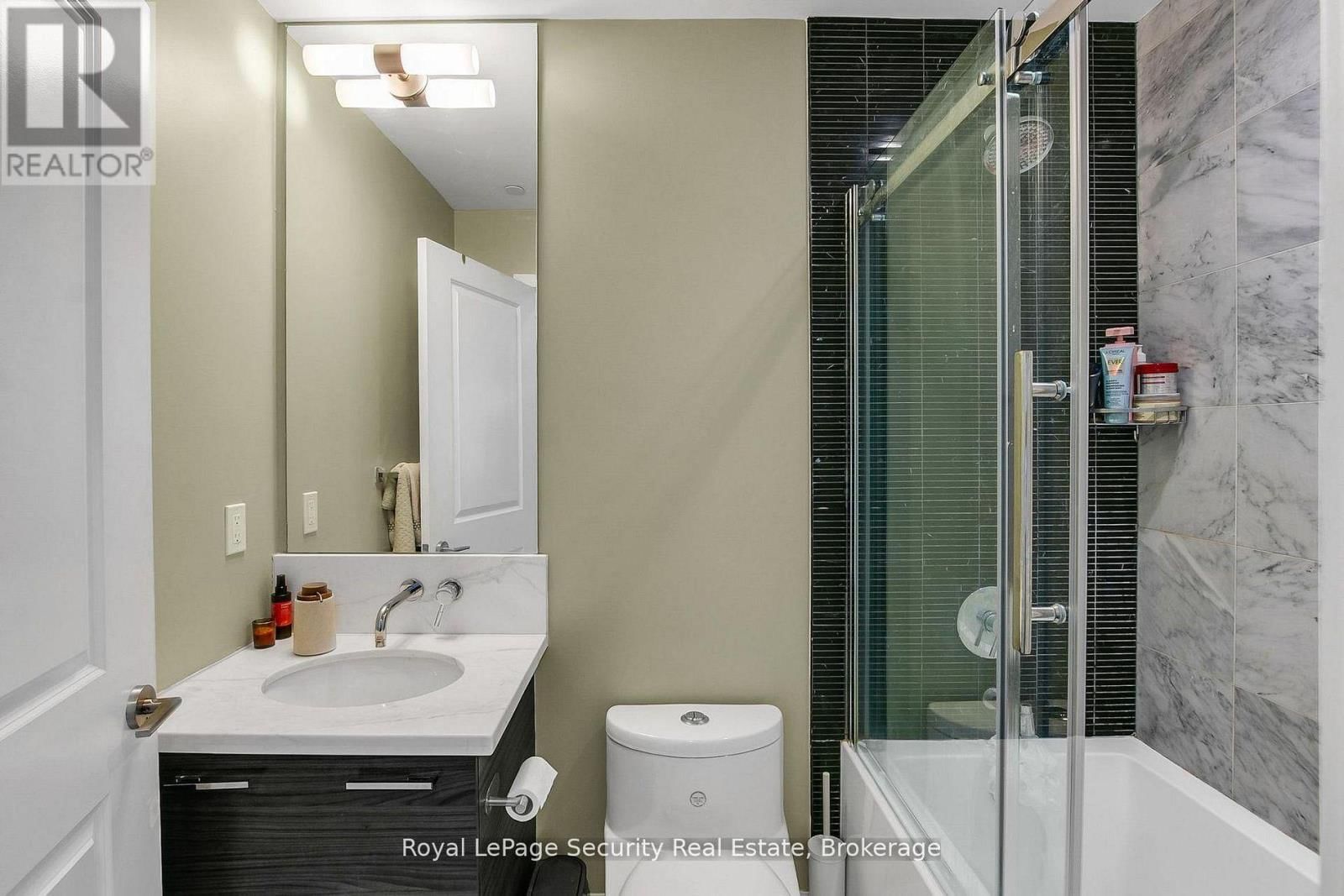 3206 - 33 SHORE BREEZE DRIVE Image 20