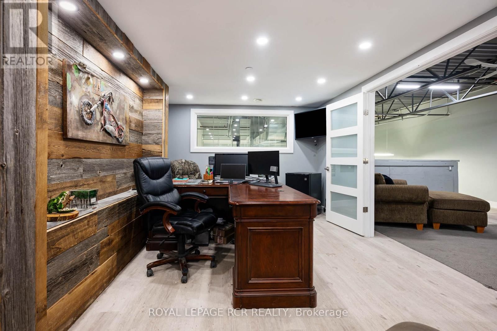 48 CENTENNIAL ROAD Image 15