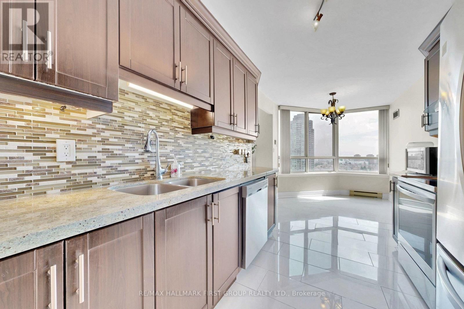 1603 - 3605 KARIYA DRIVE Image 13