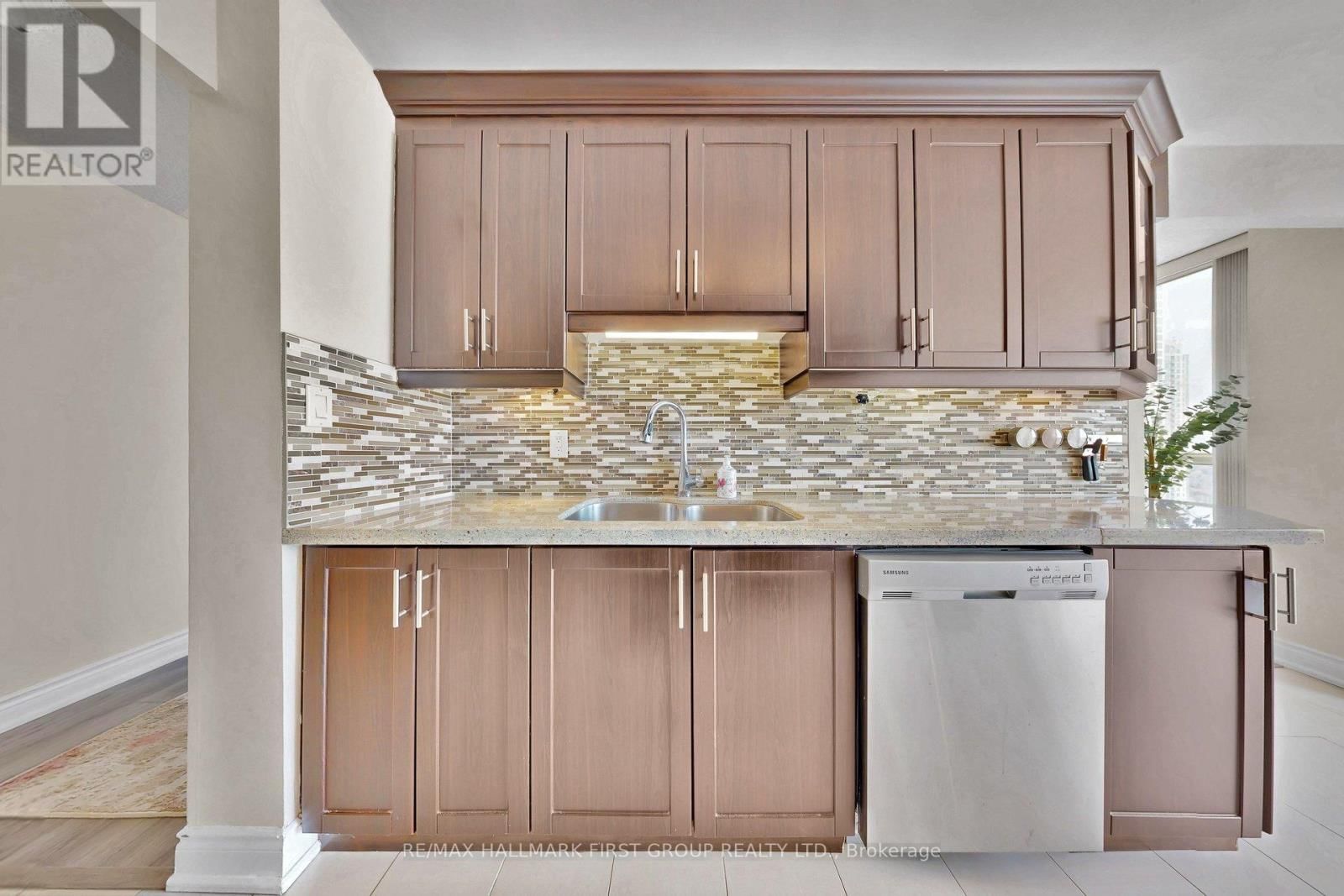 1603 - 3605 KARIYA DRIVE Image 14