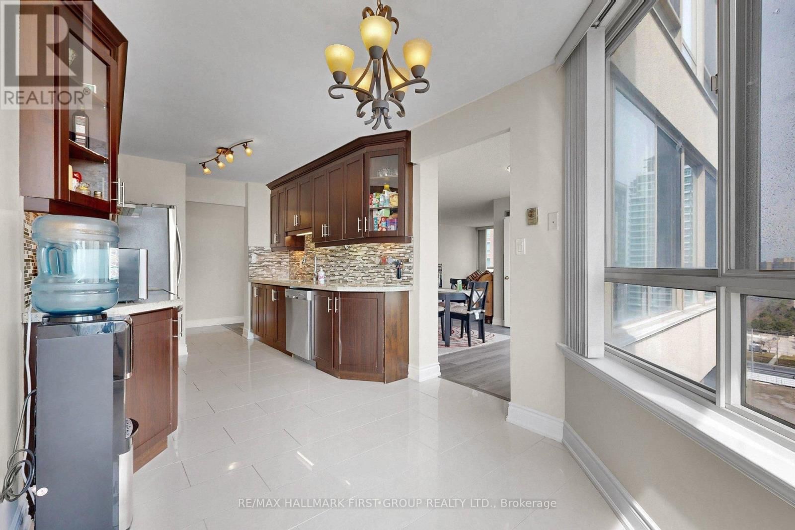 1603 - 3605 KARIYA DRIVE Image 17